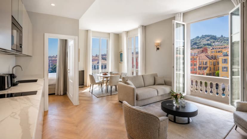 Aparthotel Adagio Nice — spacious apartments with kitchen in Vieux-Nice