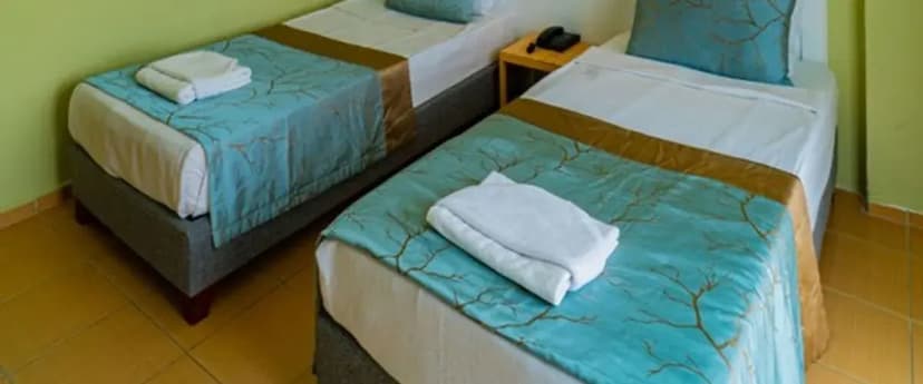 De Mare Family Hotel