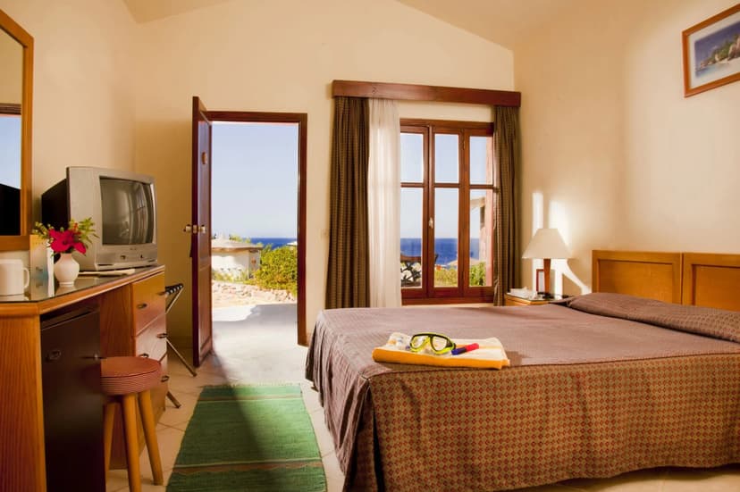 Xperience Hill-Top Beach Resort
