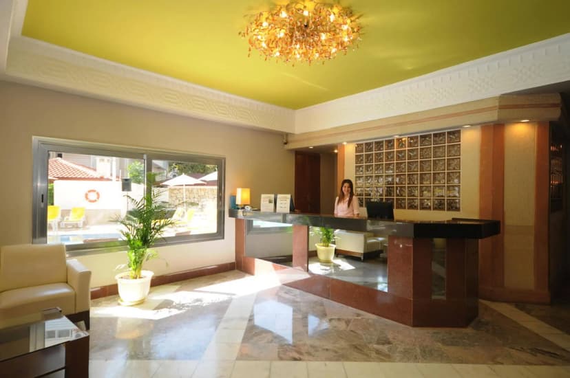 Sun Bay Park Hotel