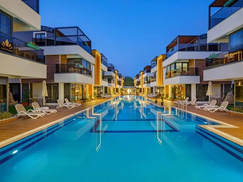 Elysium Green Suites Hotel