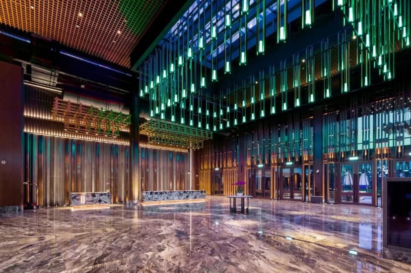 M Resort & Hotel