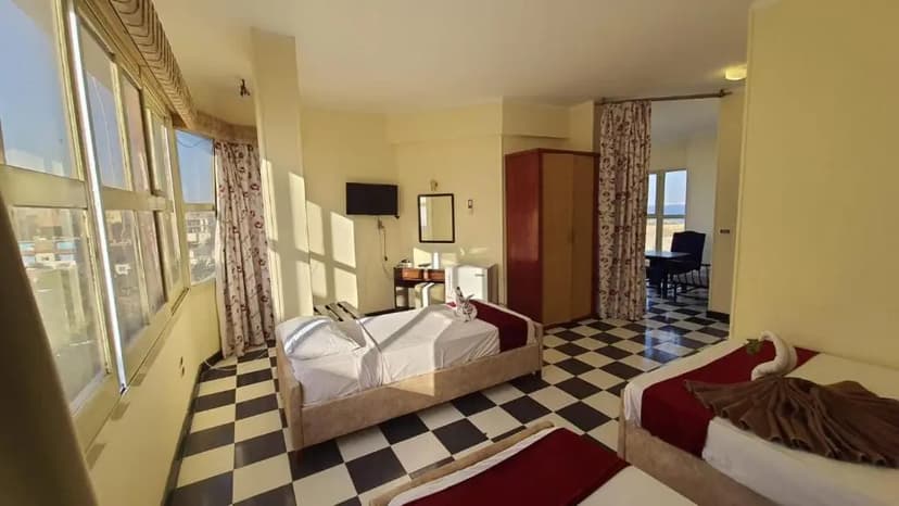 Royal City Hotel