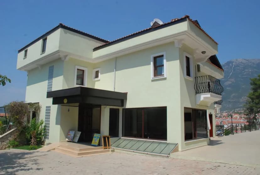 Casa De Levi̇ssi̇ Hotel Oludeni̇z