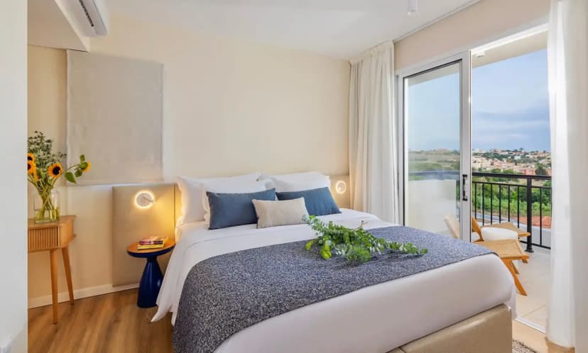 WellClub Family Wellness & Sea View Suites