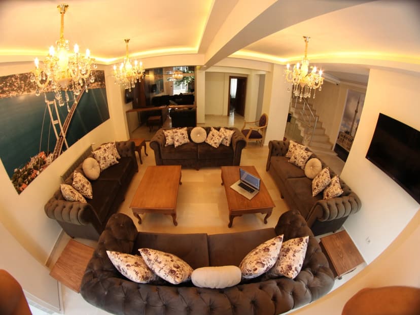 Elite Dumanlar, Istanbul