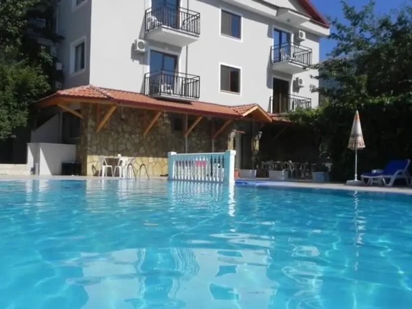 Star Hotel