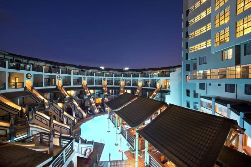 Limak Lara De Luxe Hotel and Resort