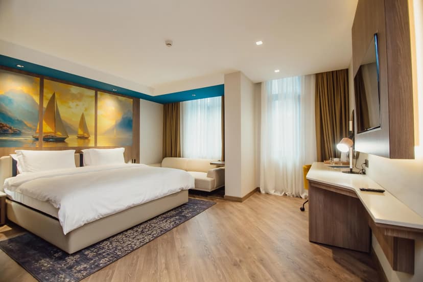 Отель La Quinta By Wyndham Batumi