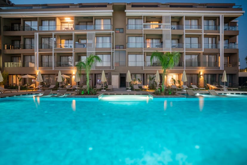 Prive Suite Side & Spa Hotel (Adult Only 16+)