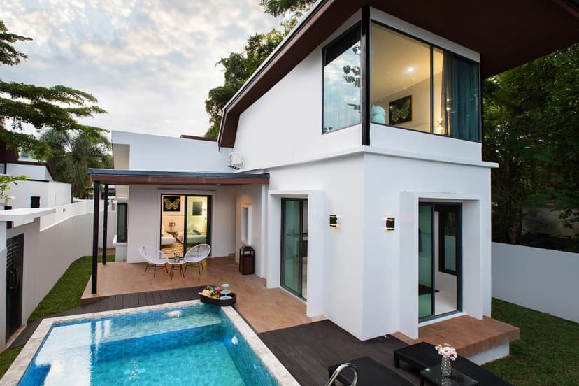 Курортный отель Nariya Bayfront Phuket