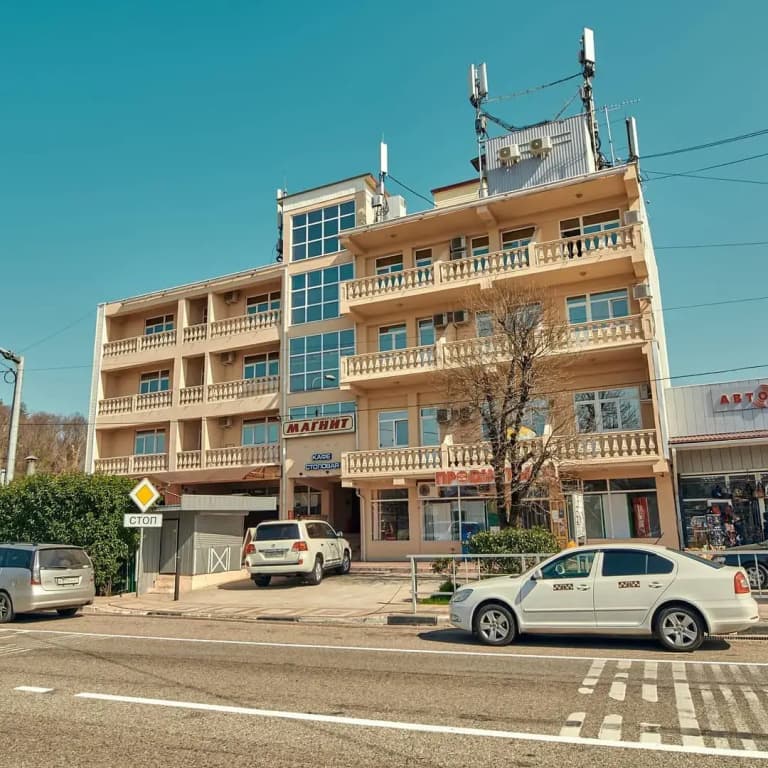 Globus Hotel