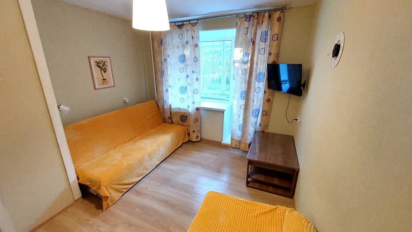 Lva Tolstogo 14 Flat