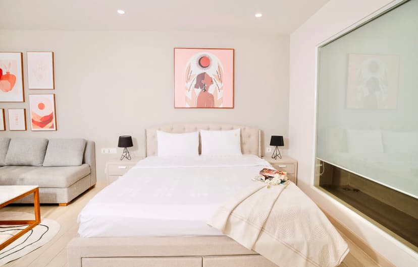 La Casa Nha Trang Gold Coast Tower Walk-To-Beach Apartments