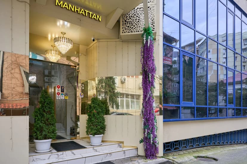Manhattan Hotel