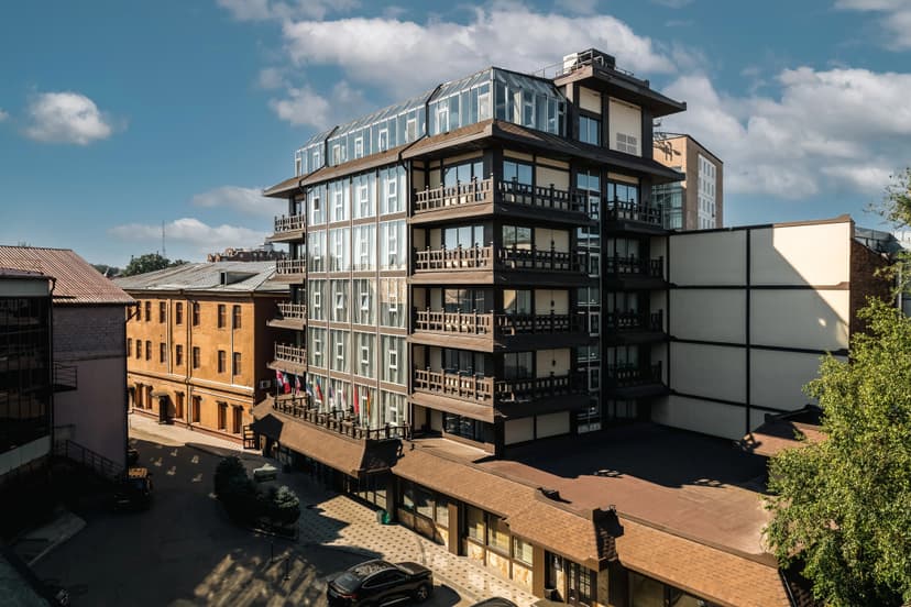 SAYEN Hotel