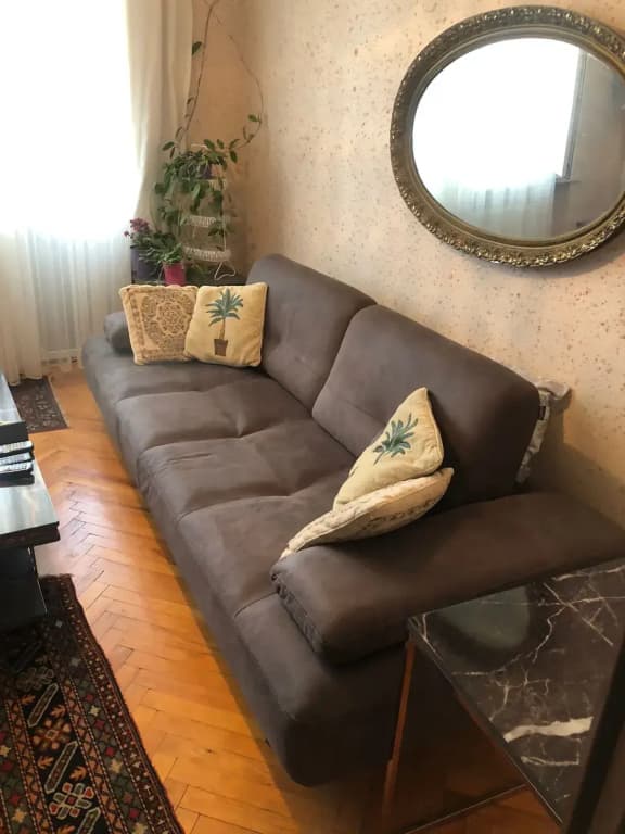 Flat Kvartira na 5-om etazhe v tsentre Baku