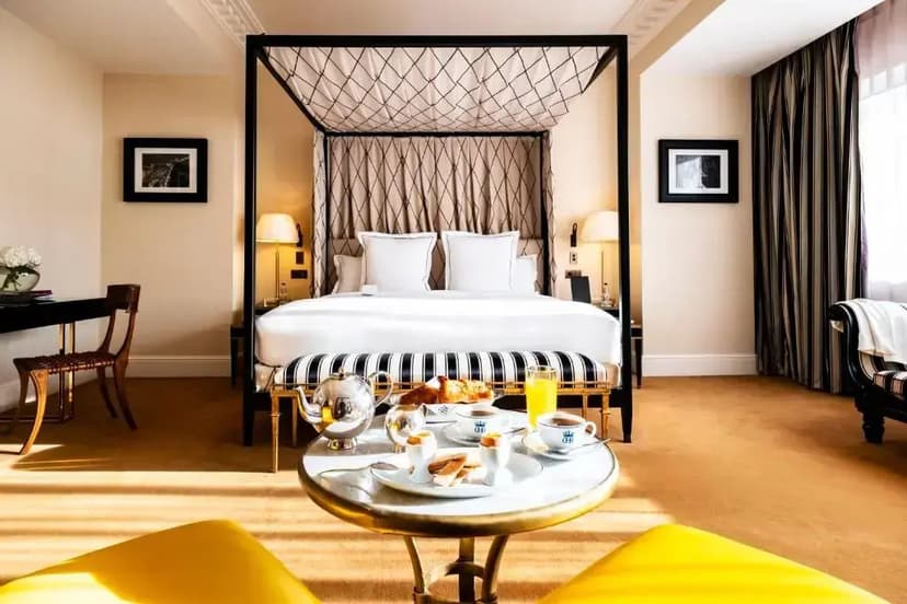 Hôtel de Berri Champs-Élysées, a Luxury Collection Hotel