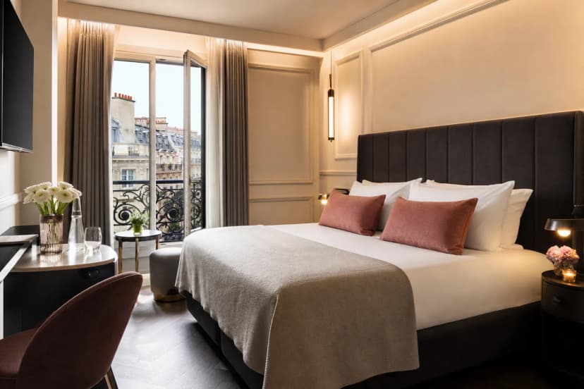 Hotel Le Mareuil — elegant contemporary hotel in central Paris with warm light and clean French design
