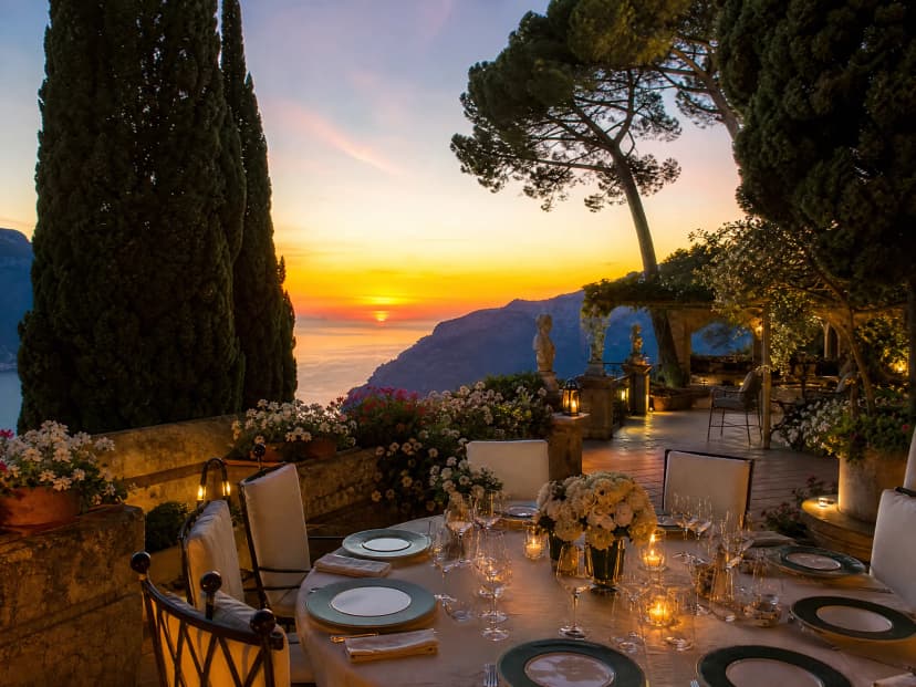 Villa Cimbrone Ravello — villa perched above the sea with panoramic terrace, cypresses and Amalfi luxury atmosphere