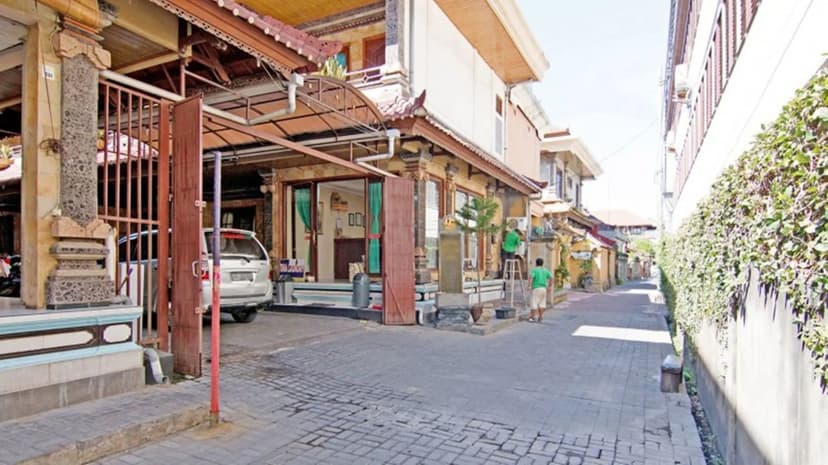 Segara Sadhu Inn Kuta by ecommerceloka