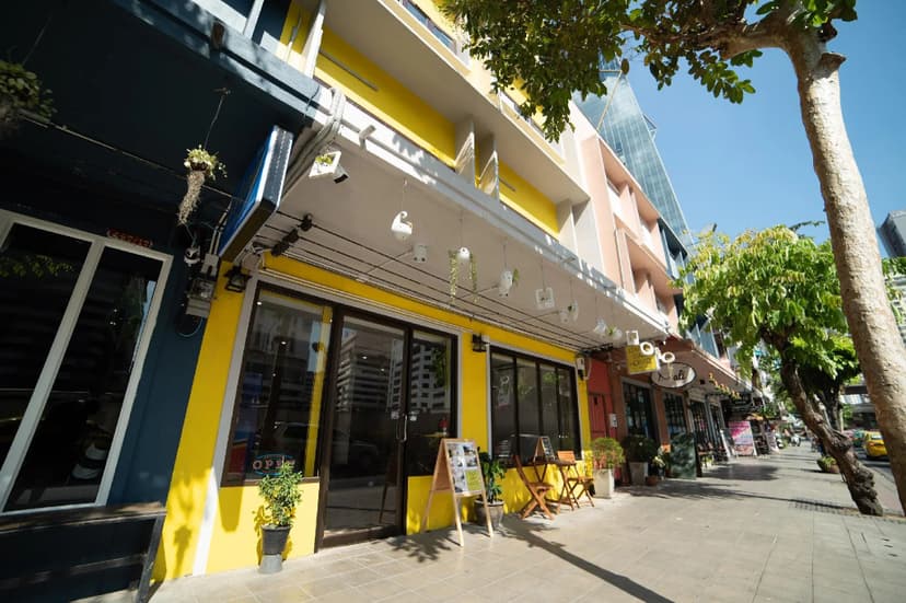 Lemon Siam Hostel Free Breakfast