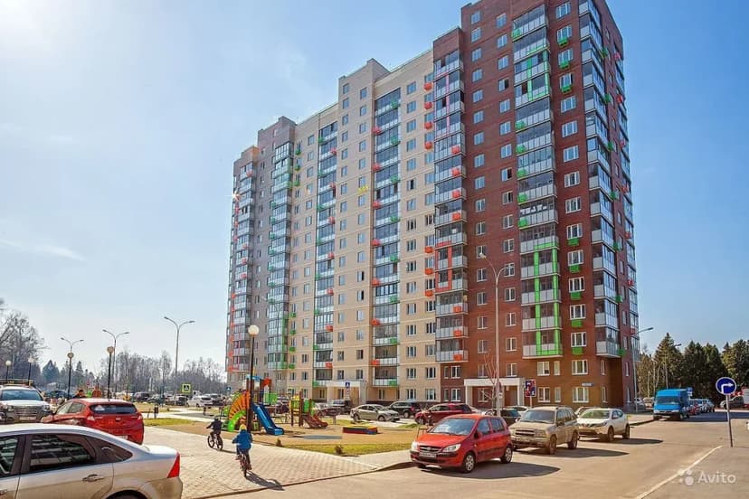 Teplichniy proyezd 7 Apartments