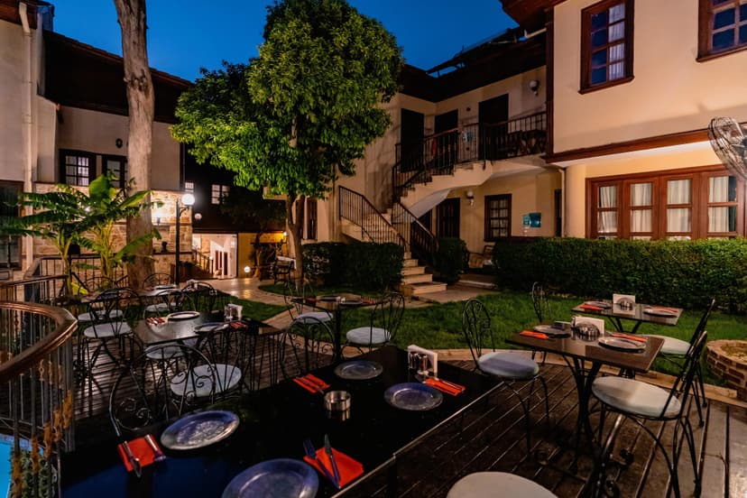 Mediterra Art Hotel