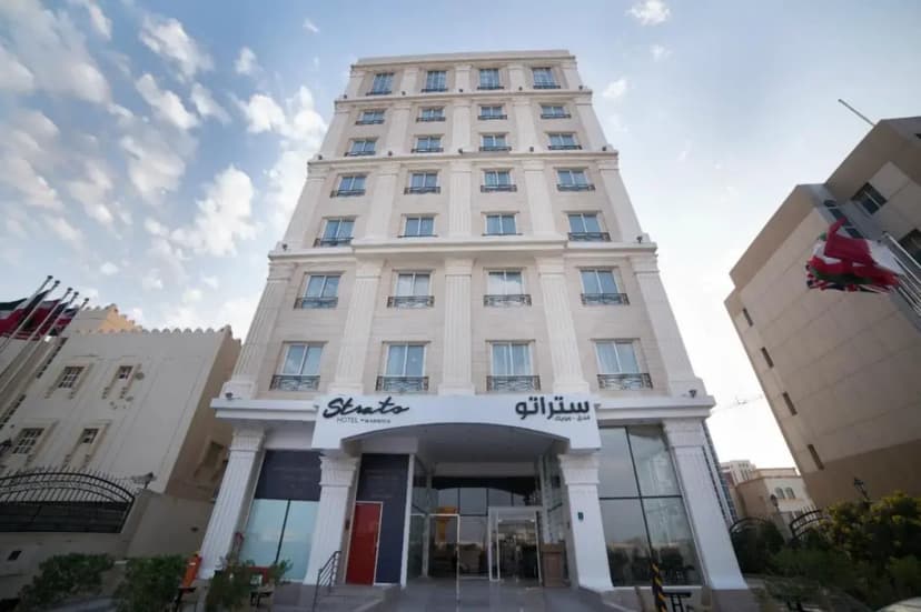 Premium Strato Hotel