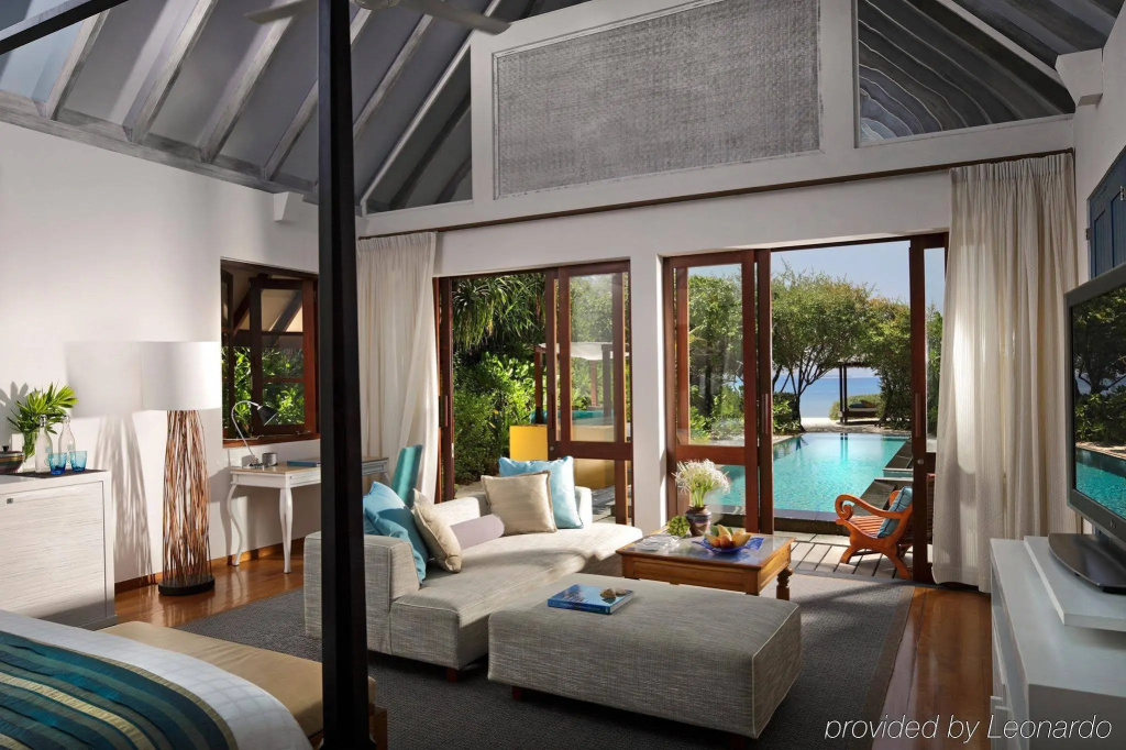 Four Seasons Resort Maldives at Landaa Giraavaru