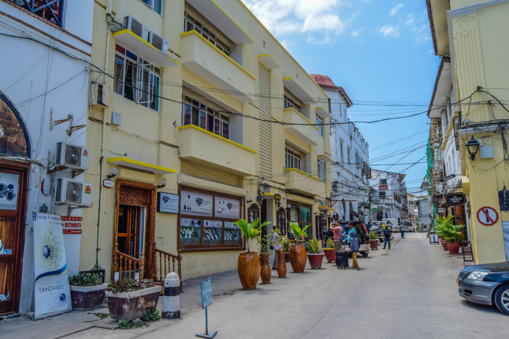 Tembo House Hotel & Apartments