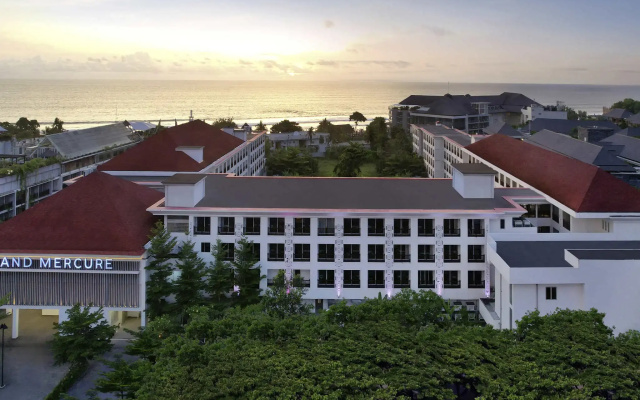 Grand Mercure Bali Seminyak Hotel