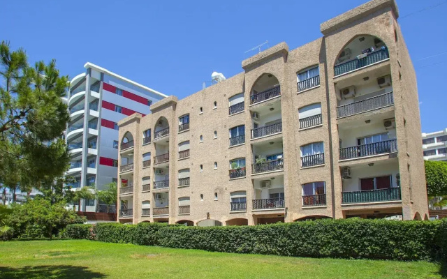 Castle Holiday Apartments