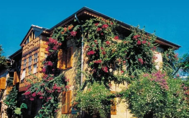 Begonville Hotel