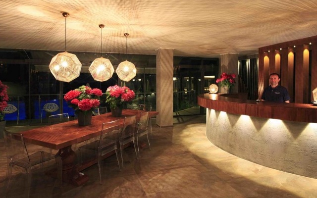 Sun City Apartments & Hotel