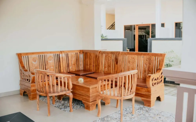 The Laviana Hotel