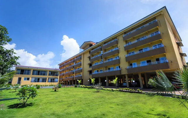 Alaya Stays Veera Marina 1BHK with Pool