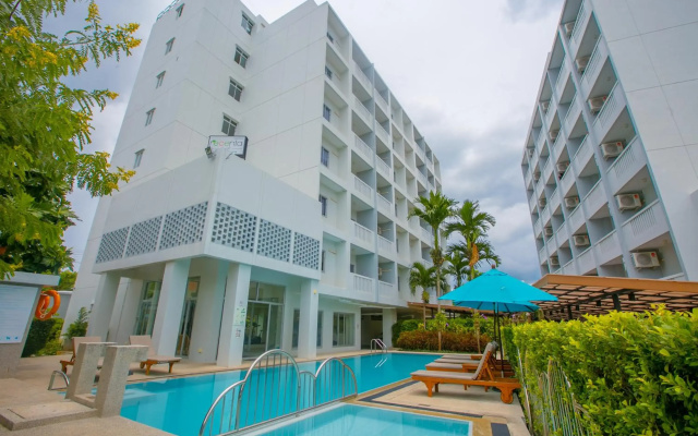 Recenta Suite Phuket Suanluang Hotel