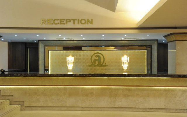 Adams Beach Hotel & Spa