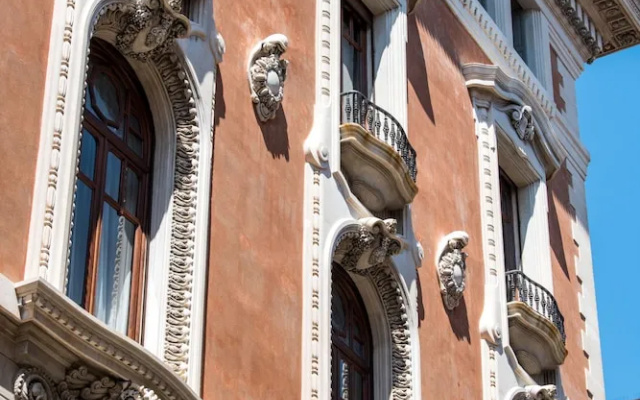 Nolinski Venezia - Evok Collection