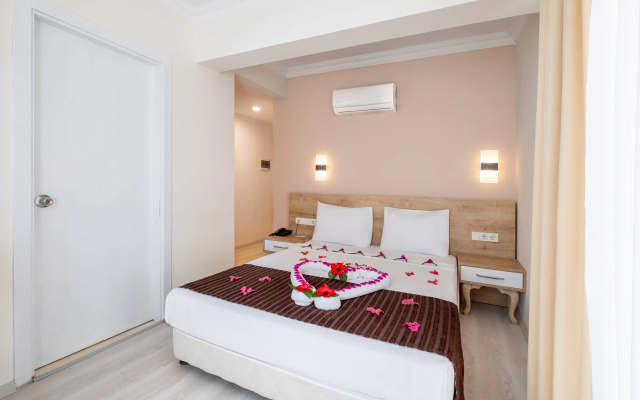 Viking Beach Hotel