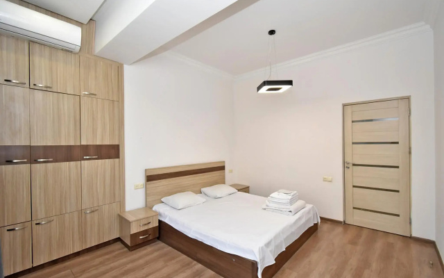 Rent Inn Yerevan (Rent Inn Yerevan) on 34 Tchaikovsky Street