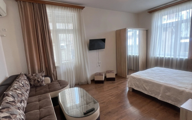 Apartment In North Avenu Apartments