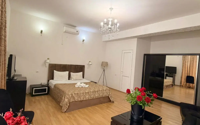Qeroli old town Hotel