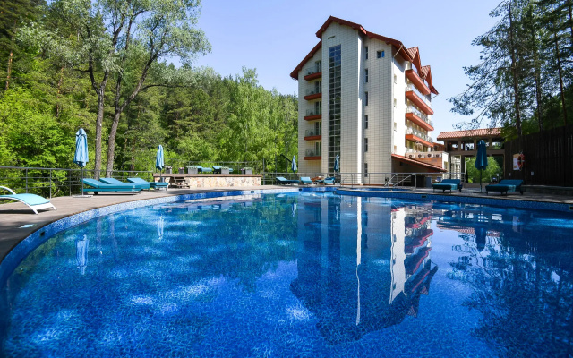 Отель На камушках 5*