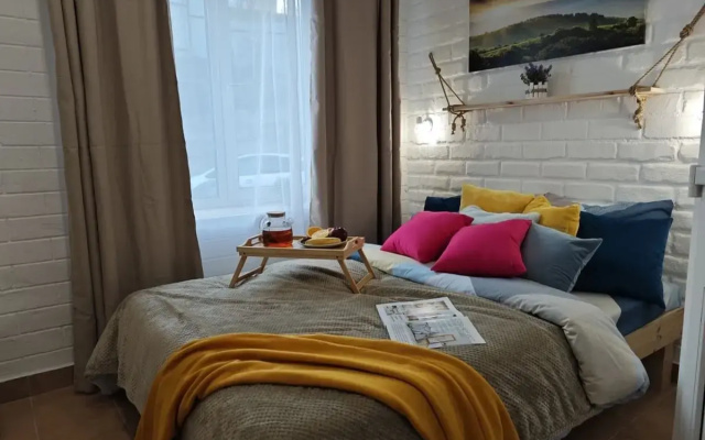 Uyutnaya Studiya Na 2kh Po Ul. Tukhachevskogo 49/4-42 Flat