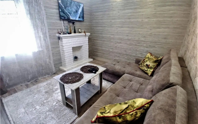S Sadom U Filarmonii (SHevchenko 158) Private House