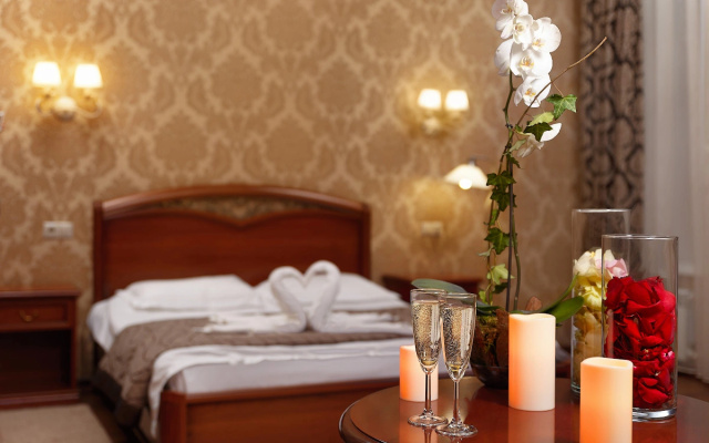 Rozhdestvenskiy Dvorik Boutique Hotel