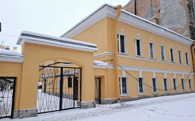 Nevagrad Living quarters