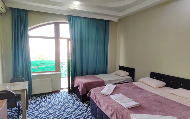 EKM Hotel
